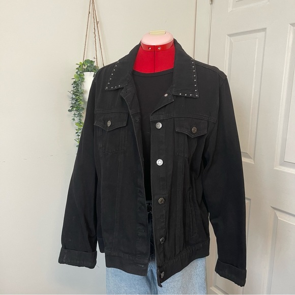 Guess | Nerissa studded logo black denim jacket - Picture 3 of 8